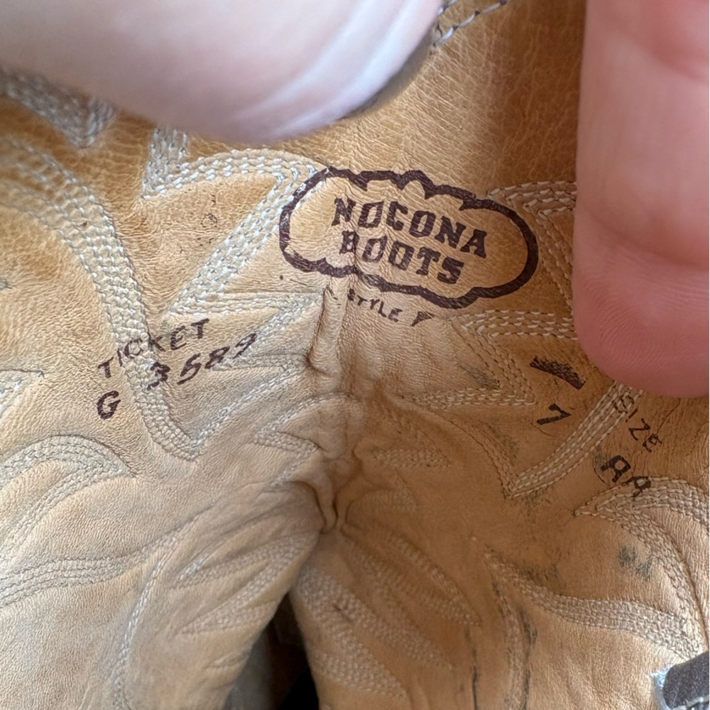 Nocona Womens Vintage grayish Leather Western Boots with Stitch Detail sz 7 used - Picture 4 of 12